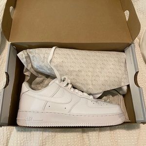 Nike Air Force 1 '07 White